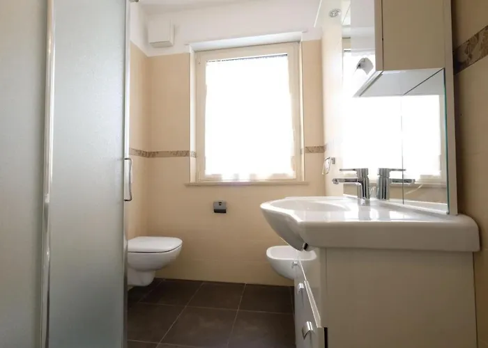 Claudia Int. M - アパート *